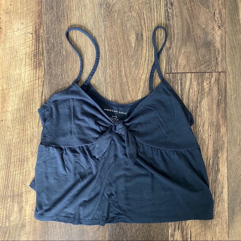 AE tie front peplum tank!🖤